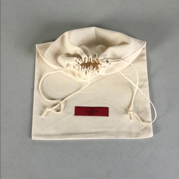 VALENTINO - Picture 3 of 6